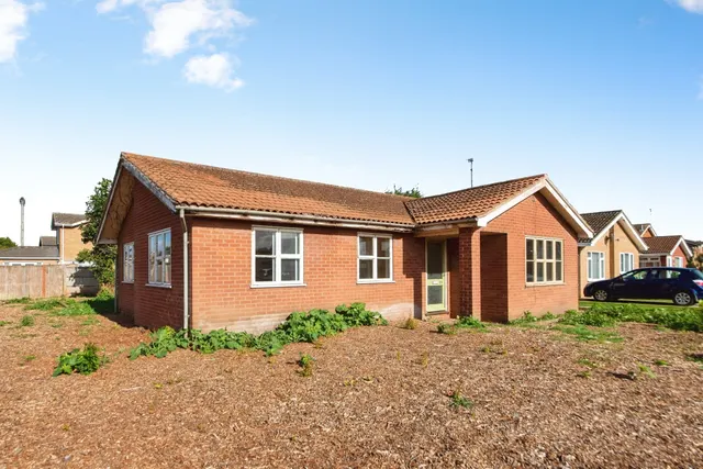 Meadowgate Lane, Spalding, PE11, photo 1