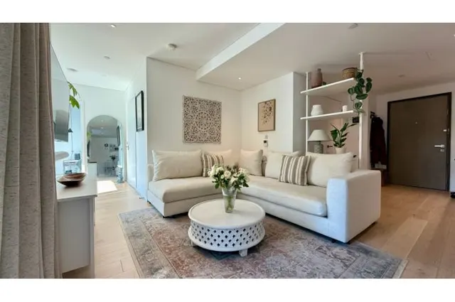 York Place, Battersea, SW11, photo 1