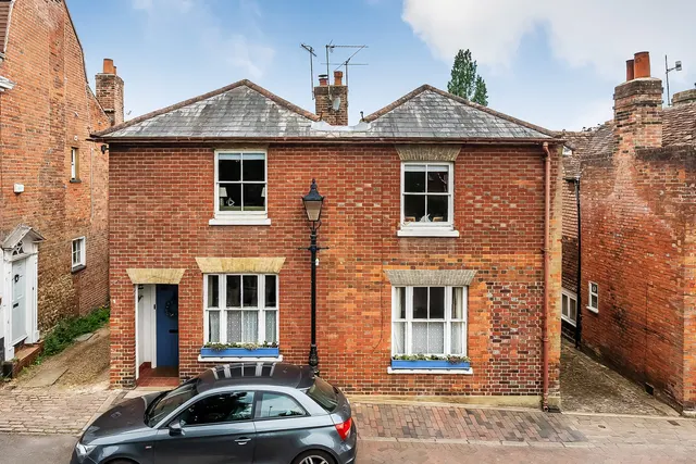 High Street, Limpsfield, RH8, photo 1