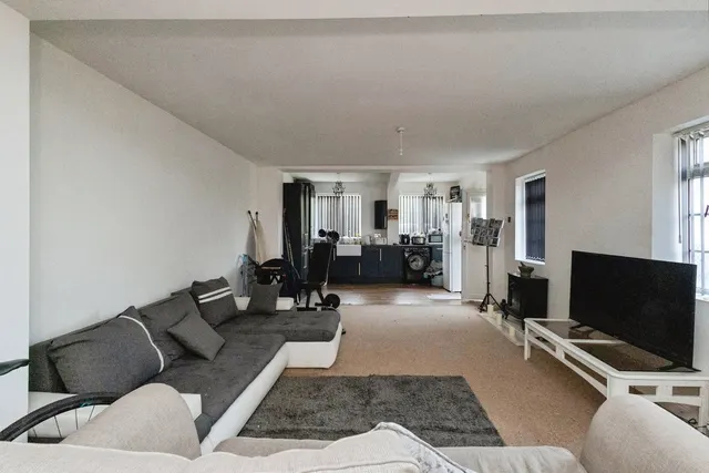 Reddish Vale, Stockport, SK5, photo 2