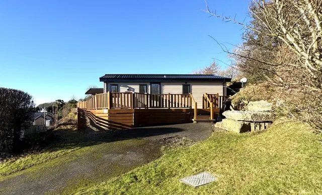 Lon Bryn Mair, Benllech, LL78, photo 1