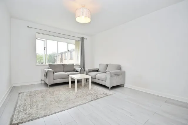 Photo 3 — Widmore Road, Bromley, BR1