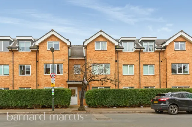 Park Road, London, photo 1