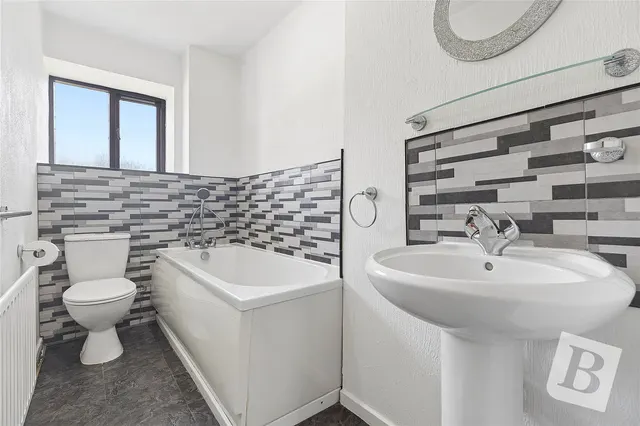 Photo 3 — Teviot Avenue, Aveley, South Ockendon, Essex, RM15