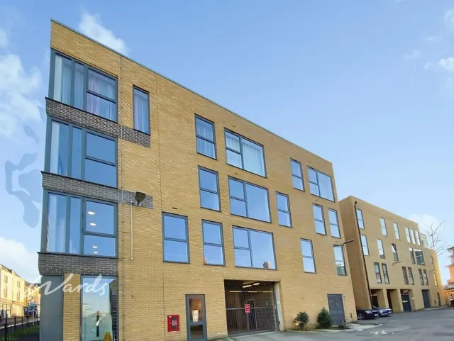 Upper Stone Street, Maidstone, ME15, photo 1