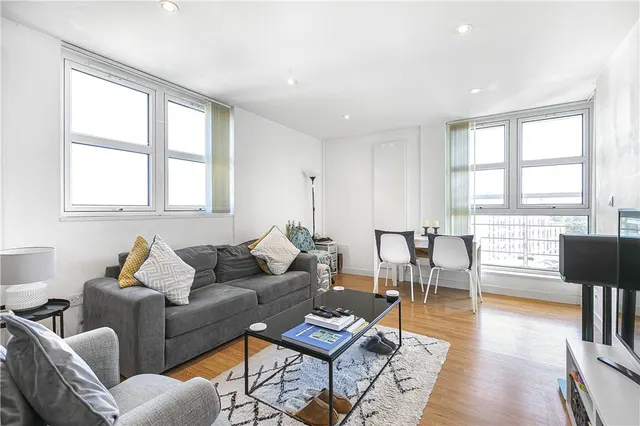 Upper Richmond Road, Putney, SW15, photo 3