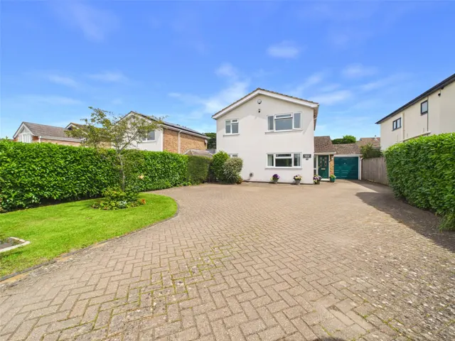 Oakley Lane, Chinnor, OX39, photo 1