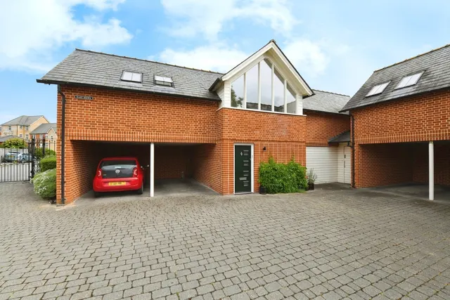 Old St. Michaels Drive, Braintree, Essex, CM7, photo 1