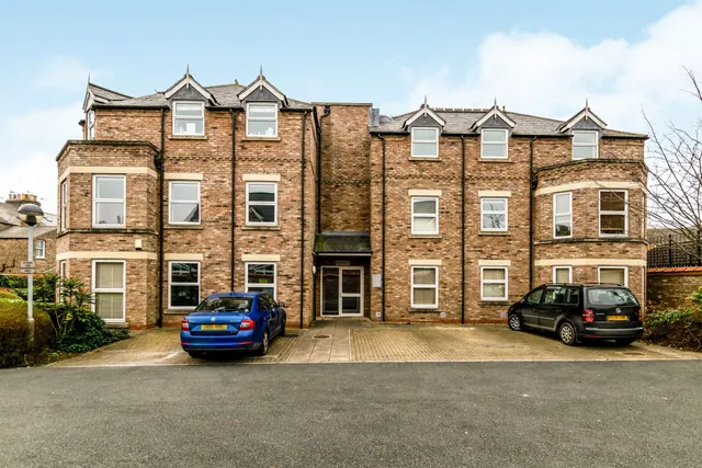 Grange House, West Grange Court, YO30, photo 1