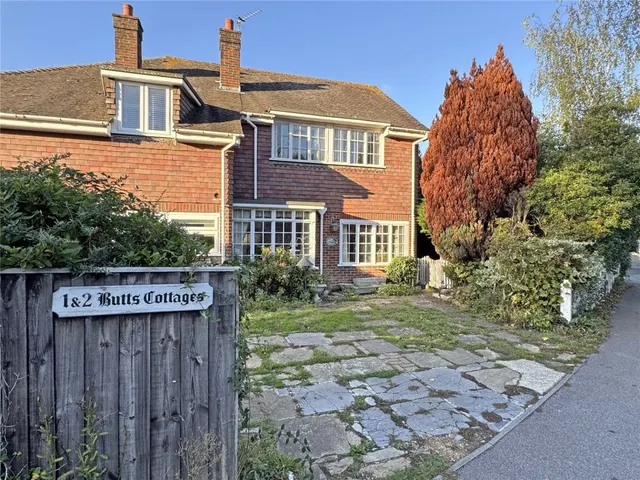 Brockenhurst, Hampshire, photo 1