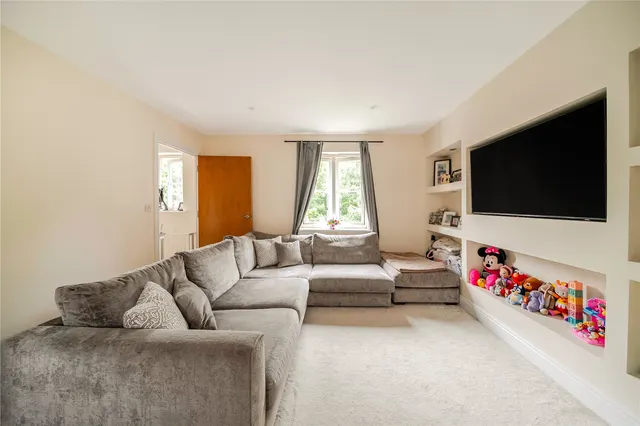 Anstey Road, Farnham, GU9, photo 2