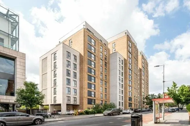 Wellington Street, SE18, photo 1