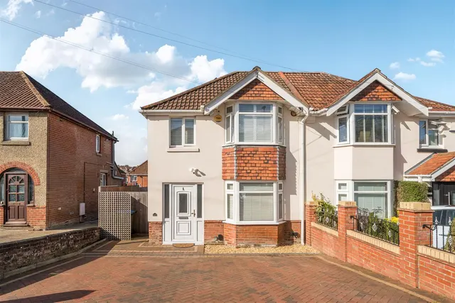 Wakefield Road, Southampton, photo 1