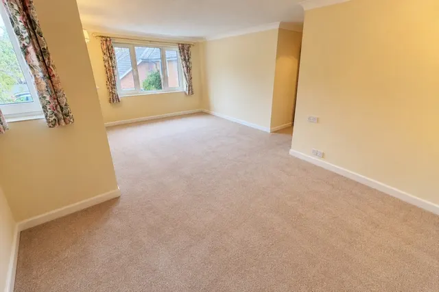 Burpham Lane, Burpham, GU4, photo 3