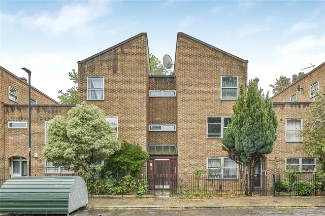 Thorne Road, London, SW8, photo 1