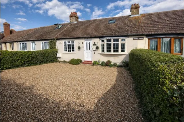 Eastchurch Road, Sheerness, photo 1