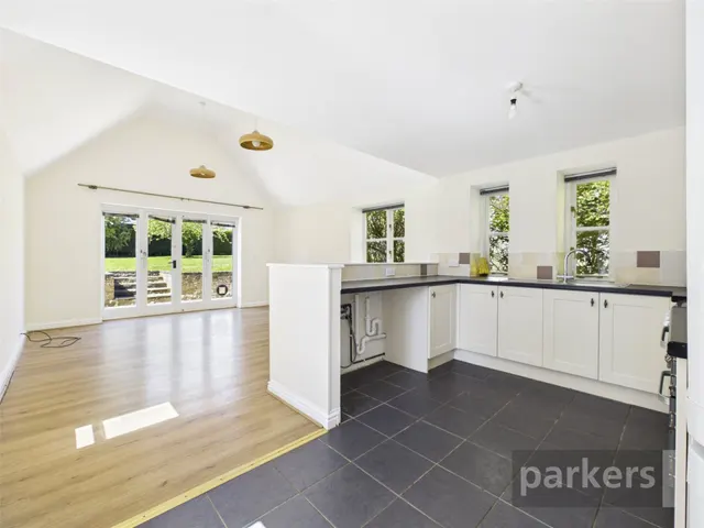 Milton Road, Shipton-Under-Wychwood, OX7, photo 2