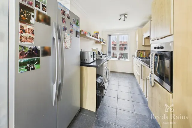 Photo 2 — Northfield Court, Sheffield, South Yorkshire, S10