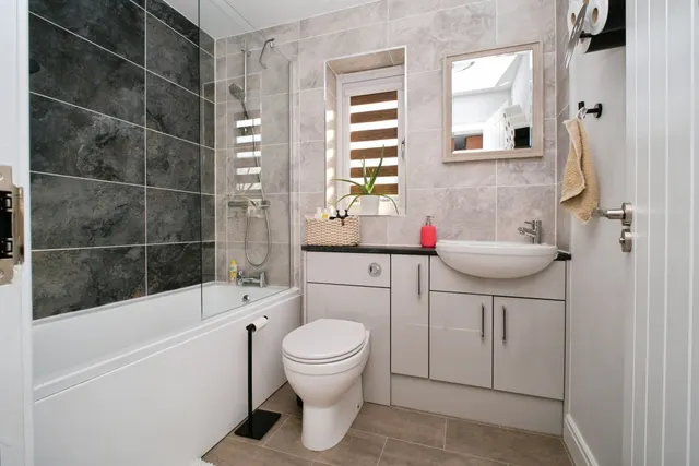 Field Drive, Wyberton, PE21, photo 3