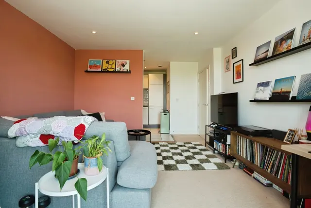 Photo 3 — Great Ormes House, Ferry Court, CARDIFF, South Glamorgan, CF11