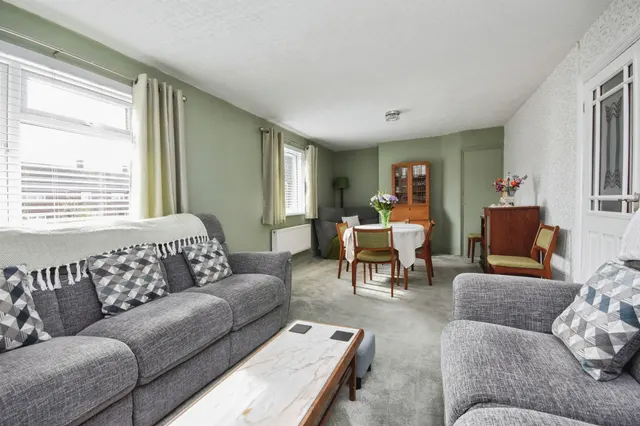 Queensway, Ongar, CM5, photo 3