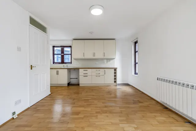 Photo 3 — Garden Terrace Pimlico, London SW1V 2PX