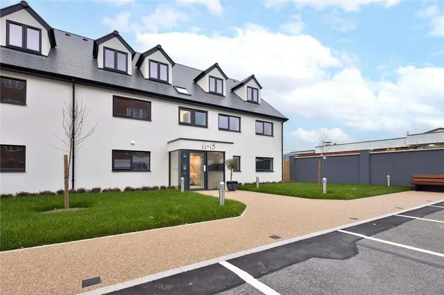 South Road, Hythe, CT21, photo 1