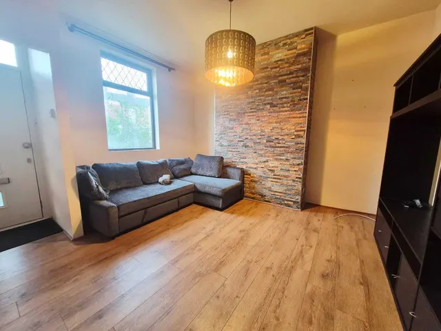 Kings Bridge Street, BB2, photo 1