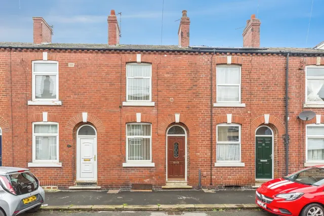 Manor Road, WAKEFIELD, photo 1