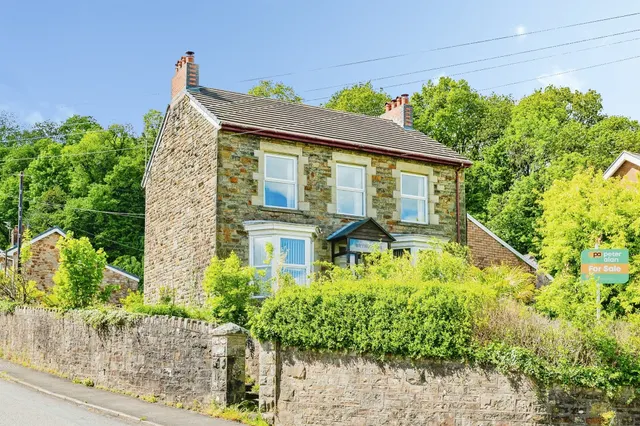 Derllwyn Road, Bridgend, CF32, photo 2