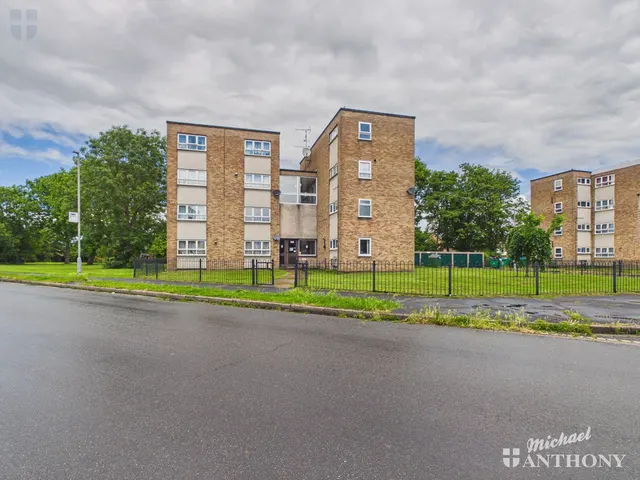 Simpson Place, Aylesbury, HP21 9PS, photo 1