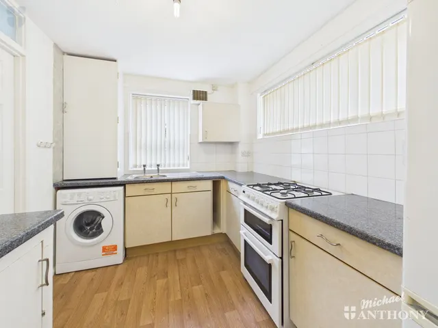Photo 3 — Simpson Place, Aylesbury, HP21 9PS