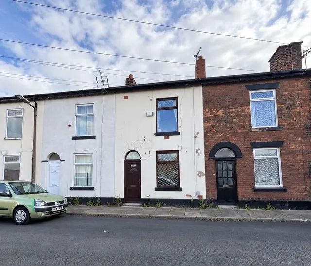 Holland Street, Radcliffe, M26, photo 1