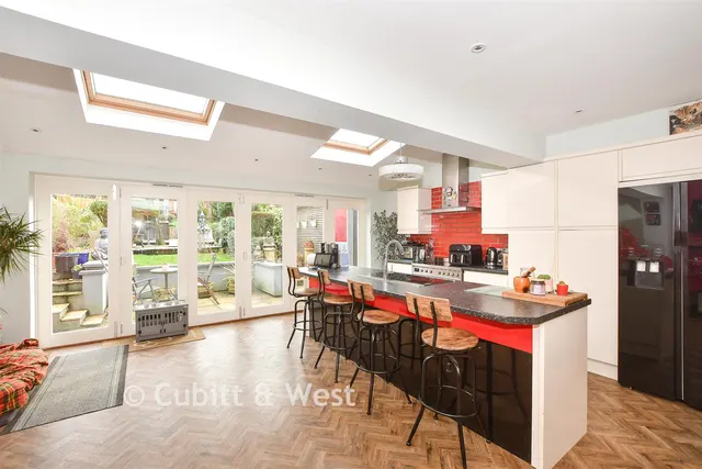 Carden Avenue, Patcham, BN1, photo 3