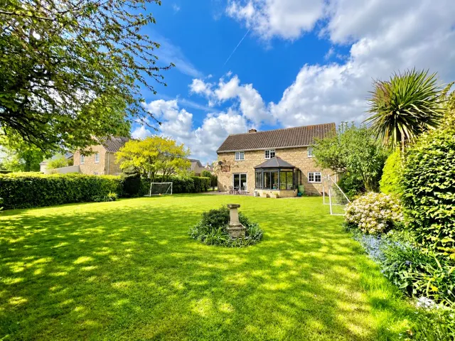 Boston Spa ~ Beeches End, Wetherby, LS23, photo 1
