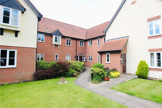 Bridge Broad Close, Wroxham, Norwich, NR12, photo 1
