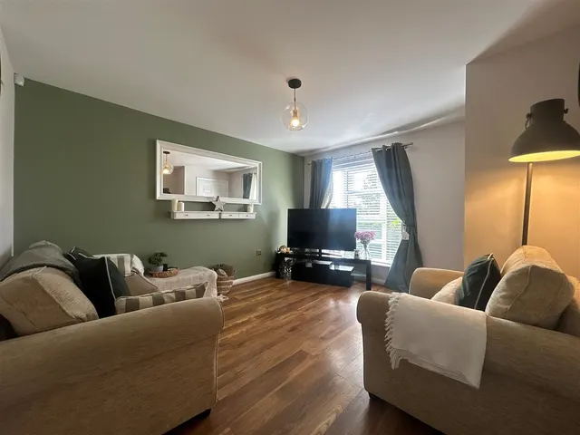 Hobbs Drive, Manchester, M22, photo 3