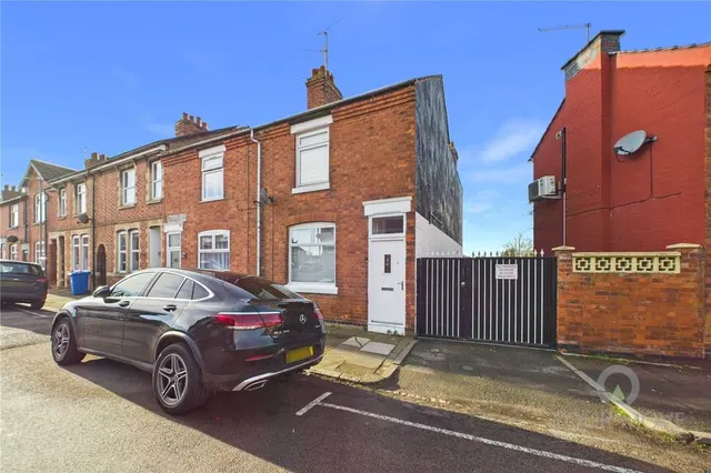 Clarence Road, Kettering, Northamptonshire, NN16, photo 1
