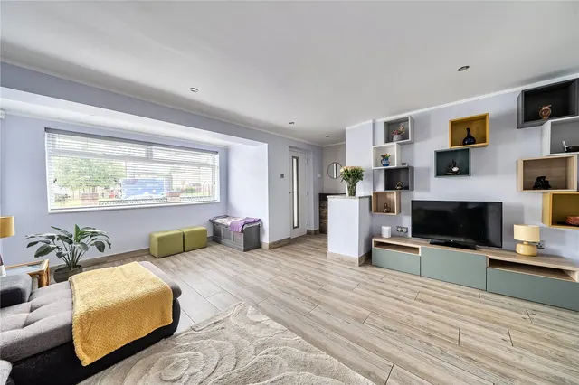 Hopwood Road, Middleton, M24, photo 1