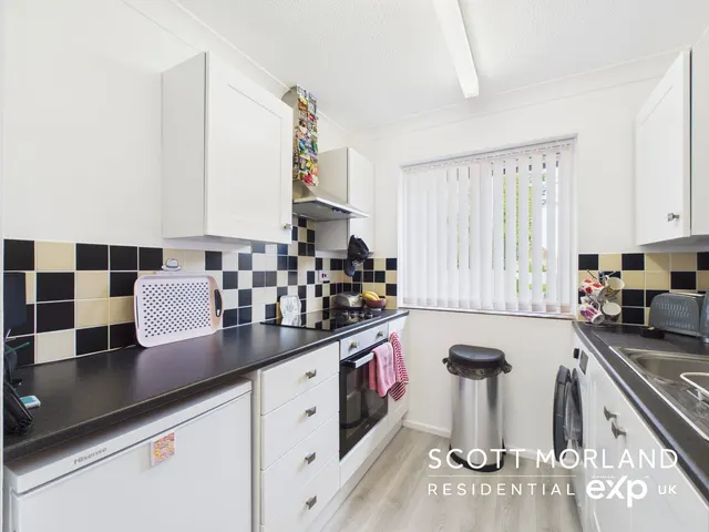 Kendal Gardens, Basingstoke, RG22, photo 3