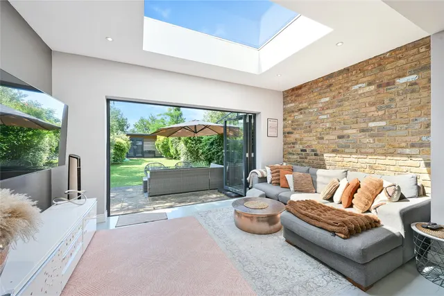 Tolworth Park Road, Surbiton, KT6, photo 3