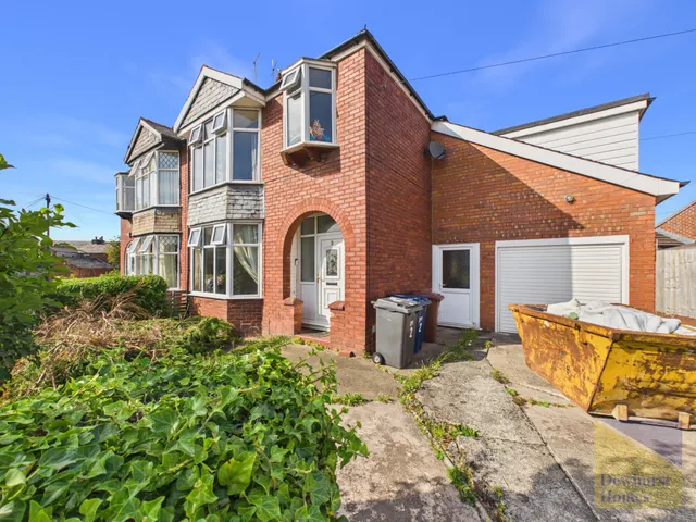 Grove Avenue, Longton, PR4, photo 1