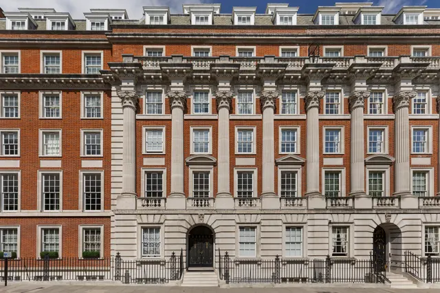 Grosvenor Square, Westminster, London, photo 1