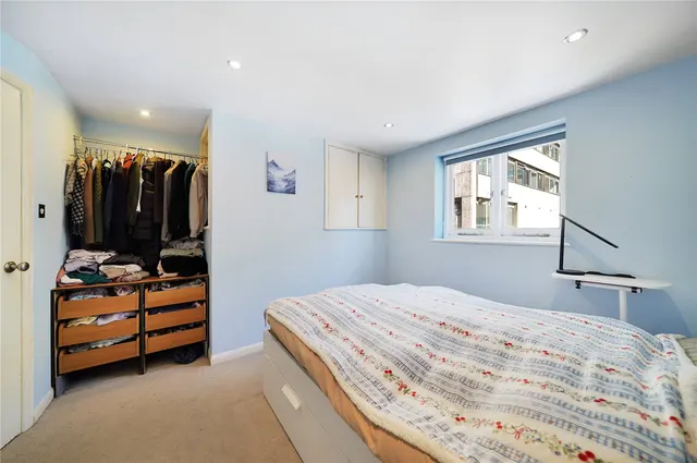 East Mount Street, London, E1, photo 3