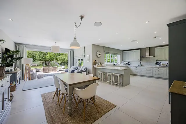 Kiln Hill, White Waltham, SL6, photo 2