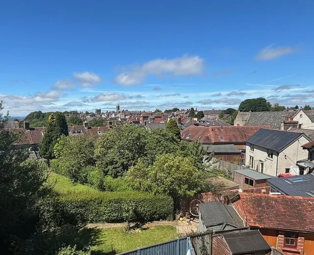 Photo 2 — Woodman Court, Shaftesbury, Dorset SP7 8PY