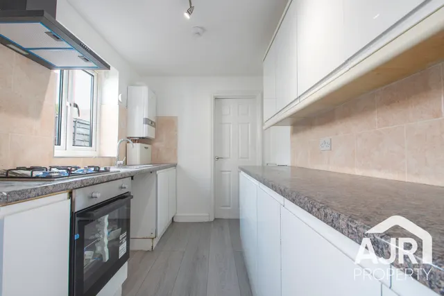 Sun Road, Swanscombe, DA10, photo 2