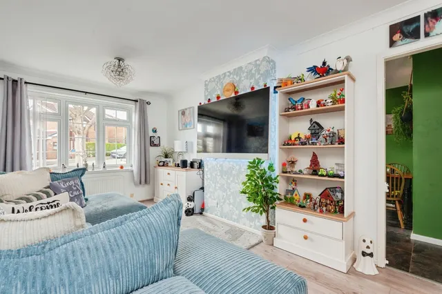 Betchworth Crescent, Beechwood, WA7, photo 3