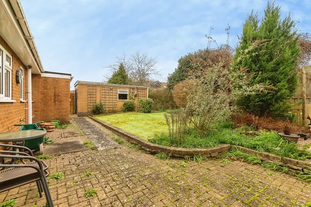 Raymond Drive, Bingham, NG13, photo 3