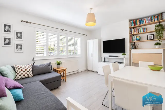 2 bedroom flat, Parliament Hill, London, NW3